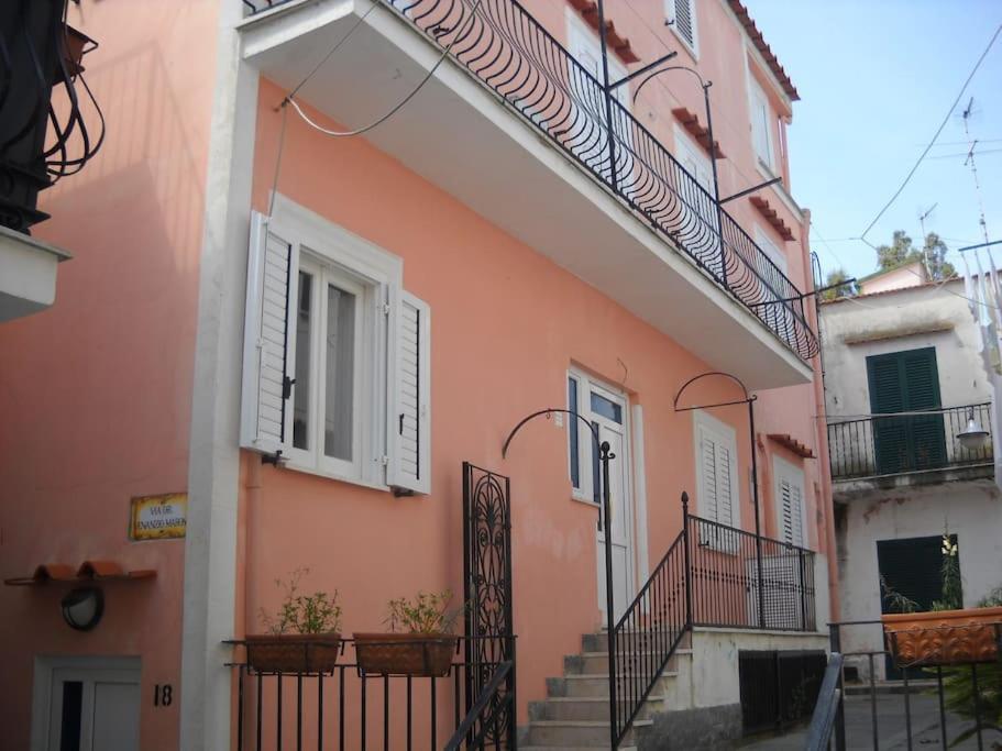 Ferienhaus La Casa Rosa Di Giulia